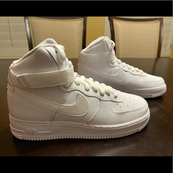 New Nike Air Force 1 White High Sneaker Shoes Size US 7 - Picture 2 of 12